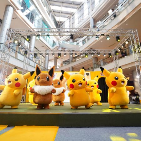 Pikachu’s Indonesia Journey di Jakarta, Set Pikachu Batik Gantungan Kunci Tersedia!