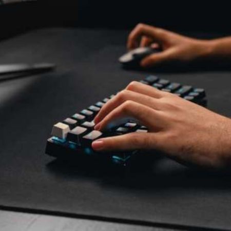 Logitech G Meluncurkan PRO X60 Ligthspeed Gaming Keyboard dengan Teknologi Keycontrol