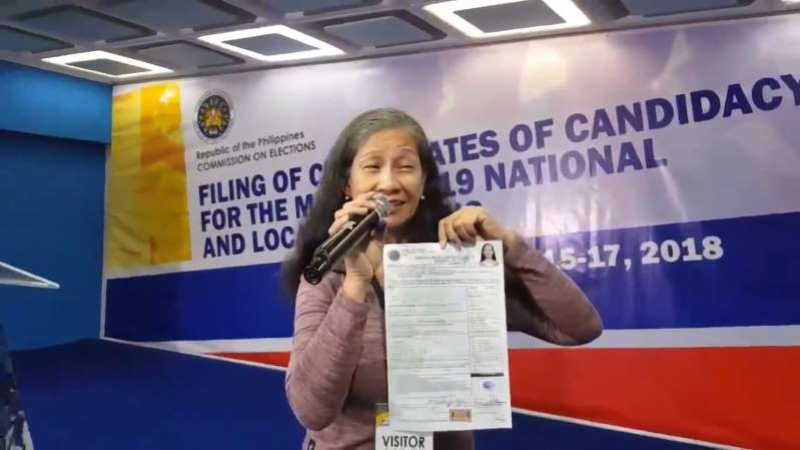 Calon Senator Filipina Ini Sesumbar Blokir DOTA 2 dan CoC
