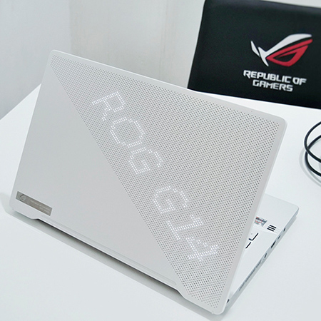 ROG Zephyrus G14: Laptop Mungil, Penuh Gaya dan Powerful!