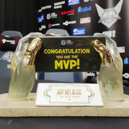 Terbuat dari Emas, Trofi Golden Thumb Akan Diberikan untuk MVP Final MPL S12