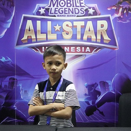 Rashid Rasyad, Bocah 9 Tahun Sudah Sejajar Para All-Star