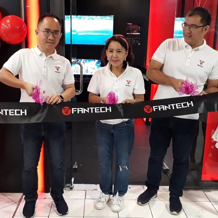 Resmikan Store Pertamanya di Indonesia, Fantech Siap Dukung Esports Lokal