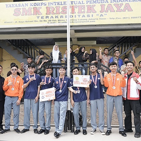 SMK Ristek Jaya Raih Perak di Liga Ekskul Akademi Garudaku OrtusEight