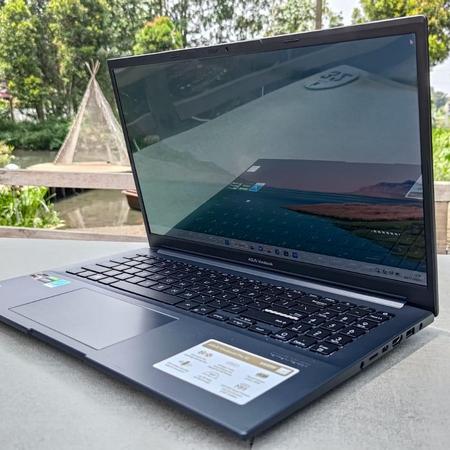 Vivobook Pro 15 OLED (M6500), Laptop dengan OLED 15 Inci 120Hz